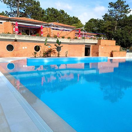Parque De Campismo Orbitur Foz De Arelho. Otel Foz do Arelho Dış mekan fotoğraf